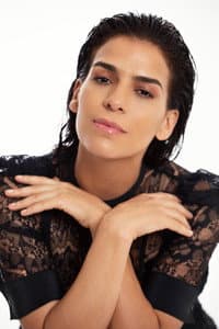 Daniela Schmidt in Todo lo invisible