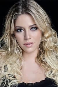 Luma Costa in Duas de Mim