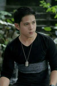Jayken Mondevil in Tikim