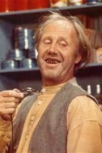 Rolf Sand in Bare et liv - historien om Fridtjof Nansen