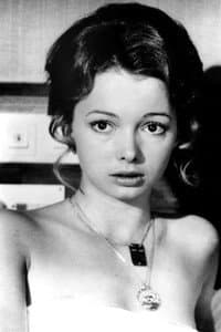 Pauline Challoner in Gates to Paradise