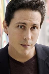 Álvaro Flores in Rictus