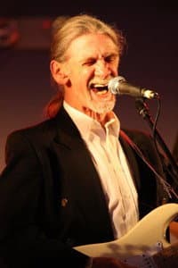 Alex Ligertwood in Heart & Santana - Concert for the Americas