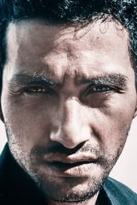 Victor Boneva in Amalia