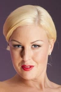 Lissa Love in Skin Trade
