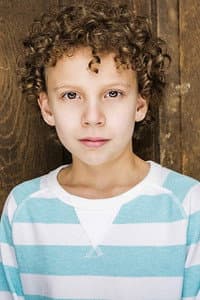 Isaak Bailey in Christmas in the Wilds