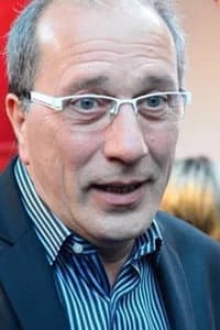 Ernesto Claudio in El hombre inconcluso