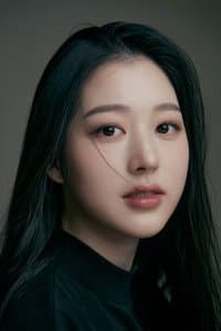Jang Da-ah in 피라미드 게임