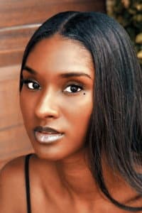 Angelique Mendes in Zero