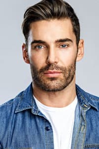 Nick Hounslow in Christmas with a Prince: Becoming Royal