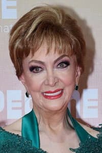 Norma Lazareno in Pero sigo siendo el rey