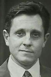 Roger Crouzet in Le Collectionneur de cerveaux