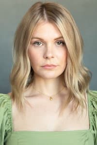 Hannah Arterton in Peripheral