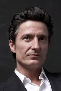 Pascal Yen-Pfister in Ms. Piggy
