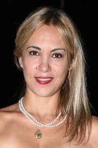 Lina Sakka in Super Story Market