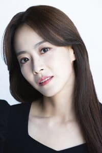 Ryu Hyun-kyung in Departure