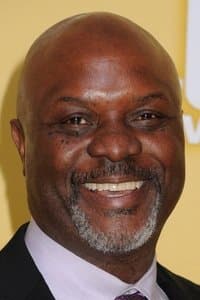 Robert Wisdom in Freelancers