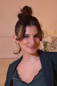 Angela Jakaj in Vloglab: The Movie