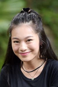 Claudy Putri in Bukan Cinderella