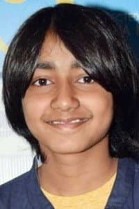 Svar Kamble in Dial 100