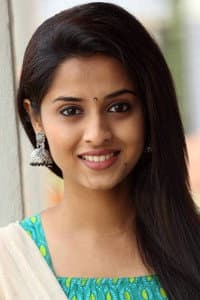 Arthana Binu in KadaiKutty Singam