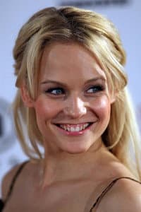 Mirjam Weichselbraun in Verloren auf Borneo