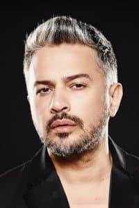 Emre Altuğ in Sevgili Komşum