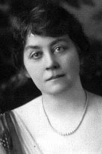 Helen Lackaye in Neal of the Navy