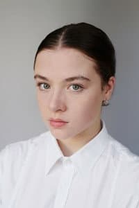 Eva Marlen Hirschburger in First Dates