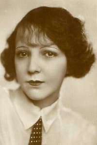 Mary Parker in Lumpen und Seide