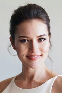 Fahriye Evcen in Aşk Sana Benzer