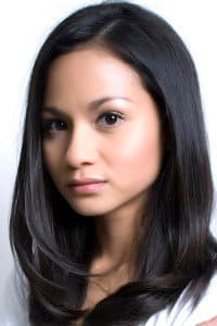 Sharifah Amani in Antara Garisan