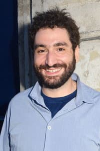 Mouloud Achour in Cyprien