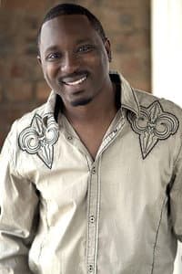Vernon Snoop Robinson in Love & Drugs 2