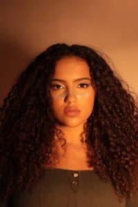 Alanys Santos in Fazendo Meu Filme