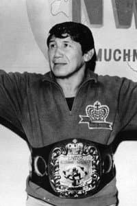 Ray Mendoza in Santo el Enmascarado de Plata vs. los villanos del ring