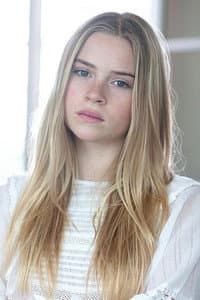 Joséphine Hélin in Pacte Sacré