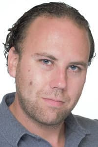 Alexandre Bélanger in Girls' Night Out