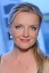 Gabriela Filippi in Anička s lískovými oříšky