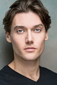 Luke Millington-Drake in Hotter Up Close