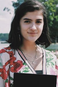 Dani Nolte in Moon Dogs