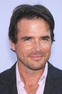 Matthew Settle in Valentine
