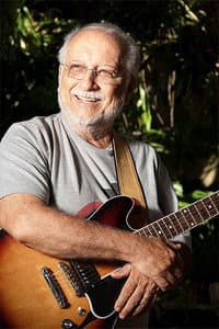 Roberto Menescal in The Girl from Ipanema : Astrud Gilberto, reine de la bossa nova
