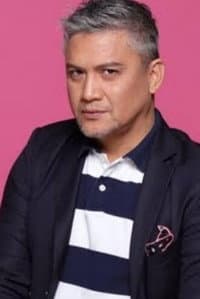 Andoy Ranay in Habang Nilalamon ng Hydra ang Kasaysayan