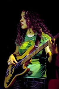 Tal Wilkenfeld in Jeff Beck: Performing This Week... Live At Ronnie Scott's