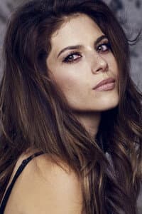 Weronika Rosati in Max & Me