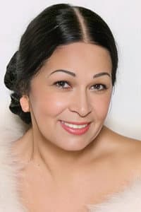 Ekaterina Zhemchuzhnaya in Цыганское счастье