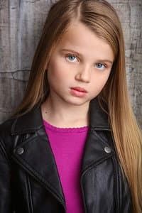 Caitlin Reagan in Mistress Hunter