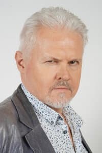 Vyacheslav Nevinnyy Jr. in Волшебник Изумрудного города
