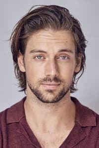 Lincoln Younes in Grand Hotel